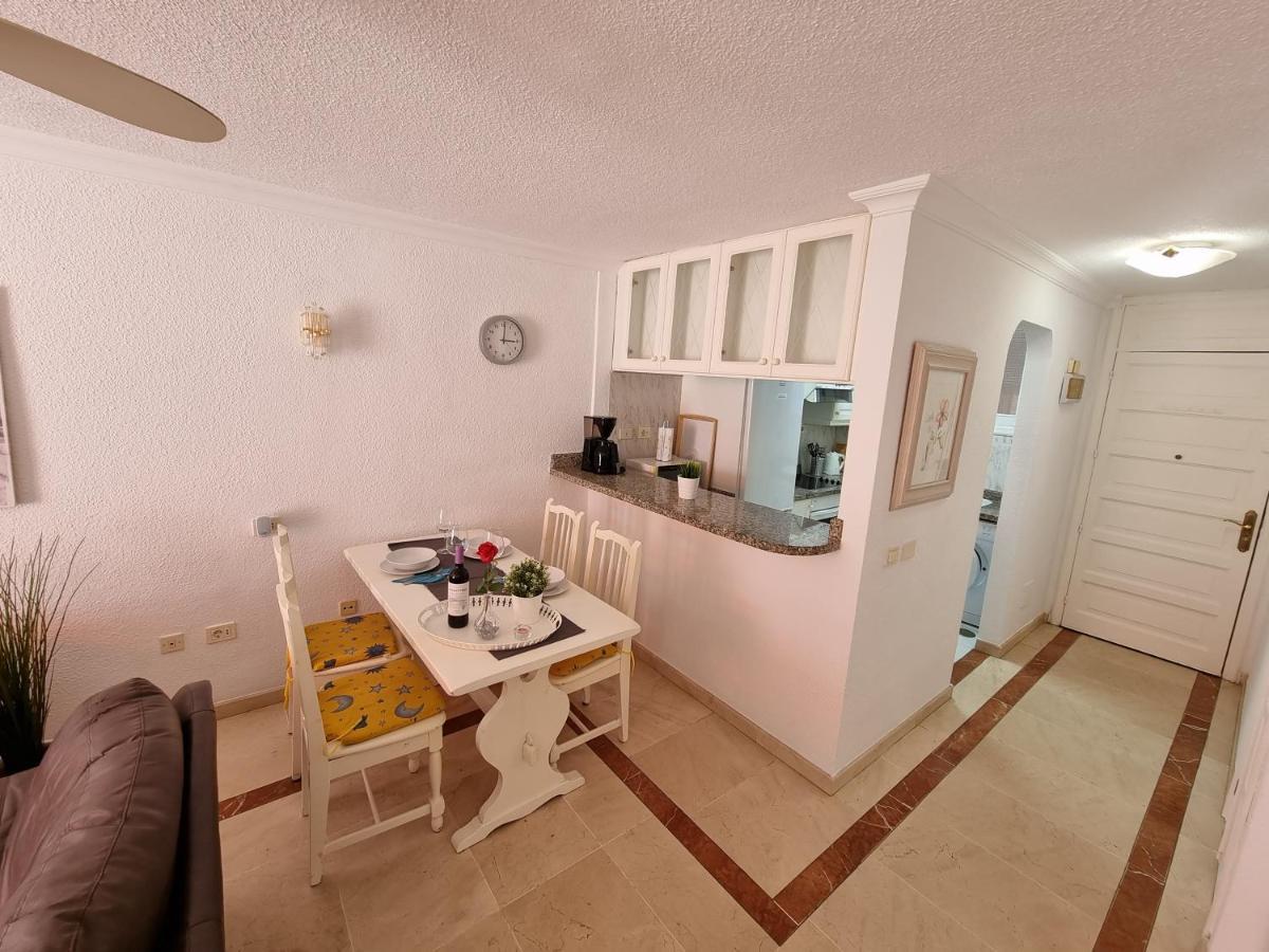 Casa Teide, Ground Floor Apartment Parque Santiago 1, Heated Pool, 100 M To Sea And Beach, Wifi Playa de las Americas  Exterior photo