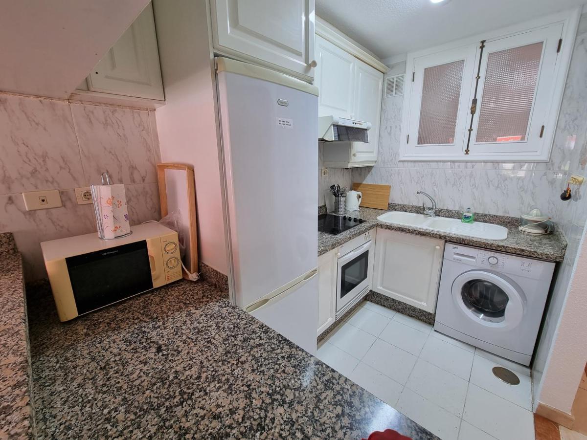 Casa Teide, Ground Floor Apartment Parque Santiago 1, Heated Pool, 100 M To Sea And Beach, Wifi Playa de las Americas  Exterior photo